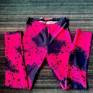 Goldsheep girls pink splatter leggings. Size M. Fits 8-10. NWOT. Never worn.